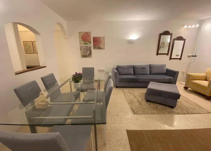 アパート St Julians With Terrace *