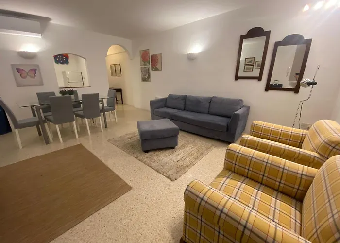 St Julians With Terrace Διαμέρισμα Saint Julian's