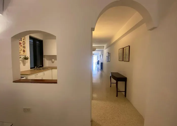 شقة St Julians With Terrace سانت جوليان