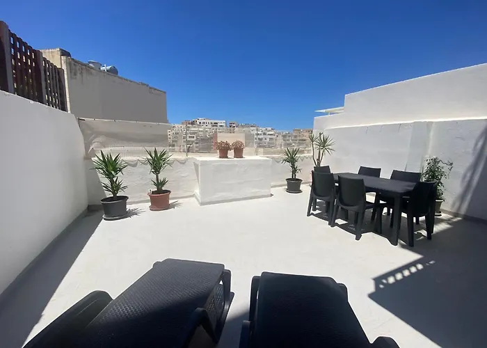 St Julians With Terrace * Saint Julian's